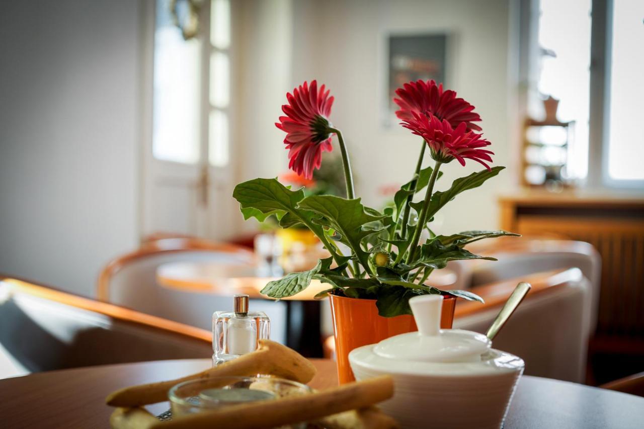 Hotel Ratskeller Schwarzenberg シュヴァルツェンベルク エクステリア 写真