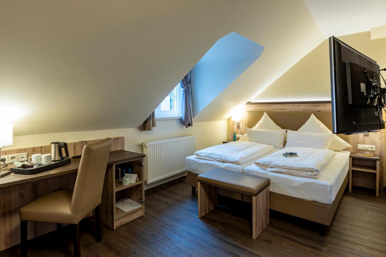 Hotel Ratskeller Schwarzenberg シュヴァルツェンベルク エクステリア 写真