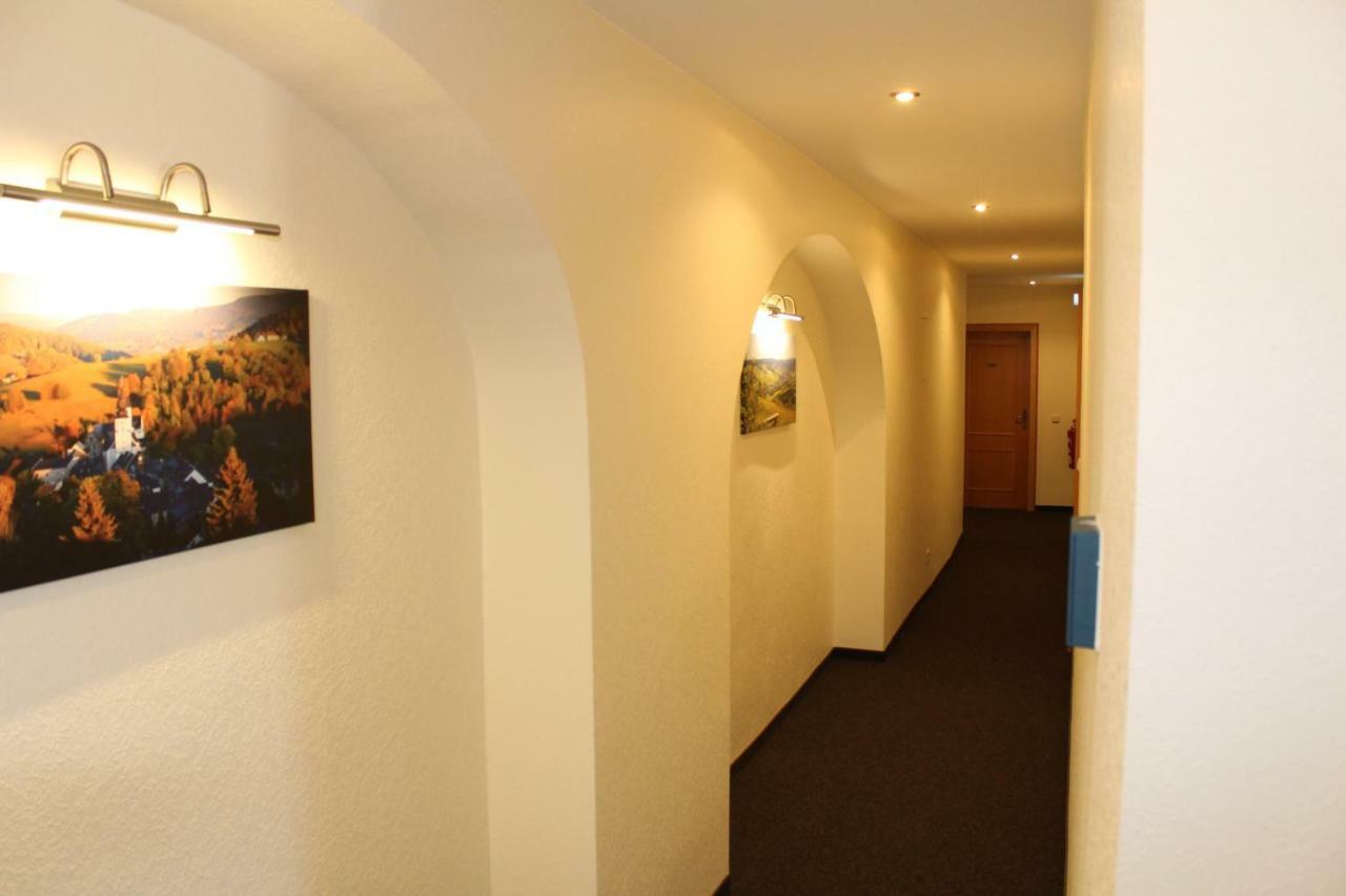 Hotel Ratskeller Schwarzenberg シュヴァルツェンベルク エクステリア 写真